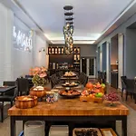 Mamaison Izabella Hotel