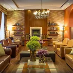 Mamaison Izabella Hotel