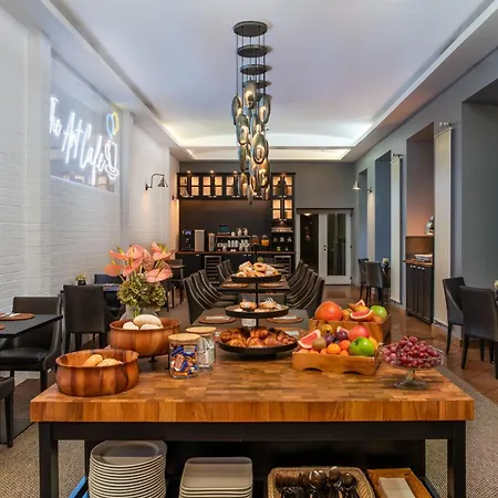 Mamaison Izabella Hotel