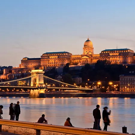 Mamaison Izabella 4* Budapest
