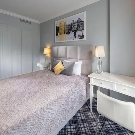 Hotel Mamaison Izabella 4*