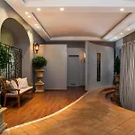 Mamaison Izabella Hotel