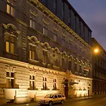 Hotel Mamaison Izabella 4*