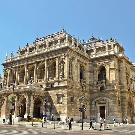 Mamaison Izabella Hotel Boedapest