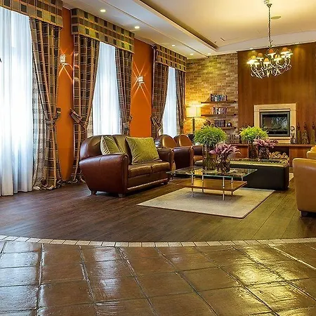 Mamaison Izabella 4*