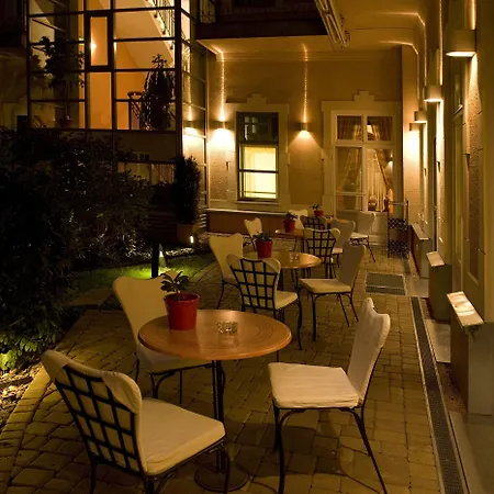 Mamaison Izabella 4* Budapest