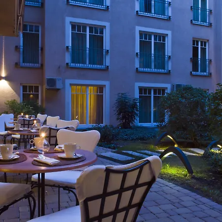 Mamaison Izabella 4* Budapešť