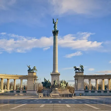 Hotel Mamaison Izabella 4*