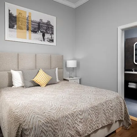 Mamaison Izabella Hotel