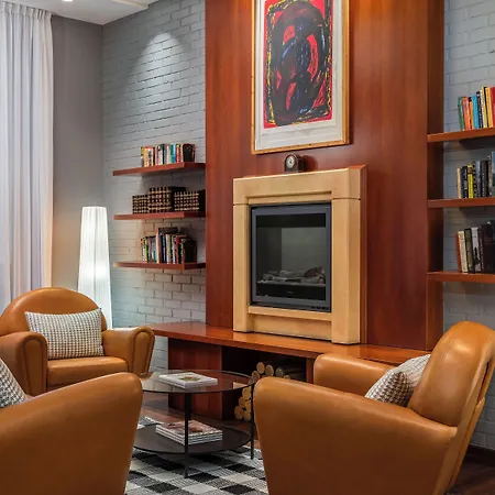 Mamaison Izabella Hotell 4*