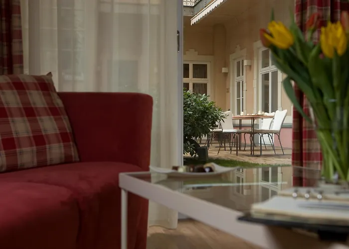 Mamaison Izabella 4*