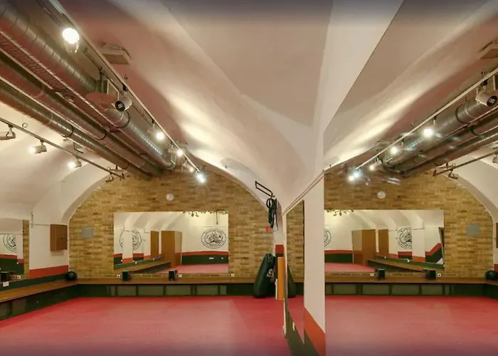 Hotell Mamaison Izabella 4*