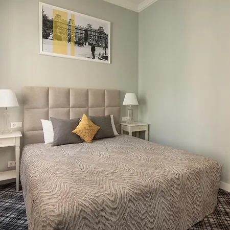 Mamaison Izabella Hotel