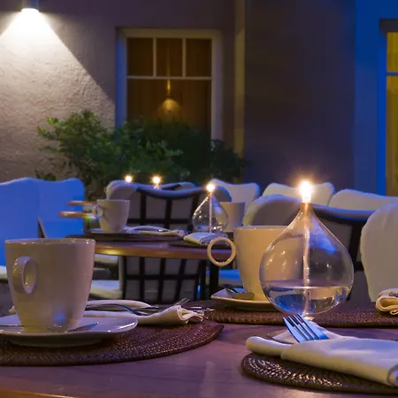 Mamaison Izabella Hotel